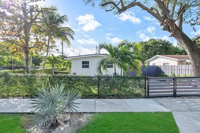 4282 NW 1st Ave, Miami, FL 33127 - Photo 6