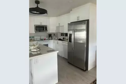 8721 SW 22nd Ct, Davie, FL 33324 - Photo 10