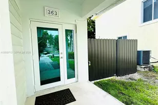 363 NE 35th Ter, Homestead, FL 33033 - Photo 6