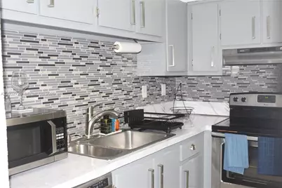 110 Gardens Dr #103, Pompano Beach, FL 33069 - Photo 4