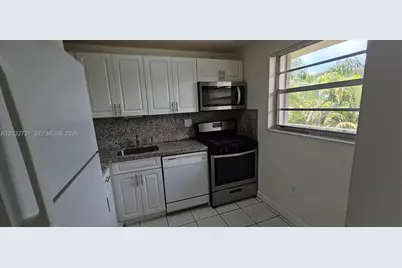 13100 SW 92nd Ave #A-PH13, Miami, FL 33176 - Photo 4