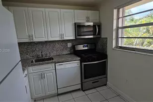 13100 SW 92nd Ave, Miami, FL 33176 - Photo 4