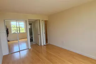 13100 SW 92nd Ave, Miami, FL 33176 - Photo 8