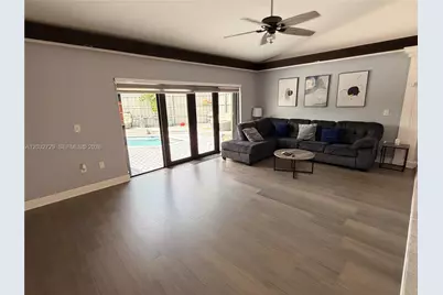 20451 NE 10th Pl #20451, Miami, FL 33179 - Photo 6
