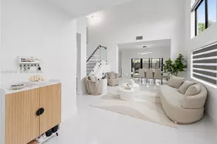 15490 SW 18th Ln, Miami, FL 33185 - Photo 10