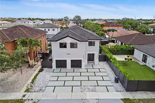15490 SW 18th Ln, Miami, FL 33185 - Photo 2