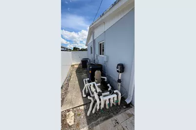 10455 SW 42nd Ter, Miami, FL 33165 - Photo 38