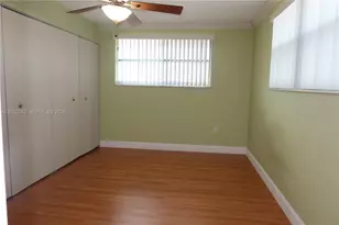 1850 NE 169th St, North Miami Beach, FL 33162 - Photo 20
