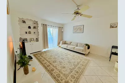 400 Kings Point Dr #309, Sunny Isles Beach, FL 33160 - Photo 2
