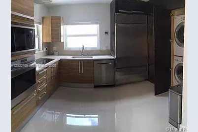 3 Farrey Ln #3, Miami Beach, FL 33139 - Photo 2