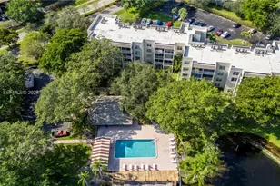 9340 Lagoon Pl, Davie, FL 33324 - Photo 22