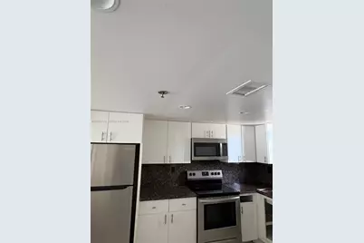 3001 W Rolling Hills Cir #305, Davie, FL 33328 - Photo 8