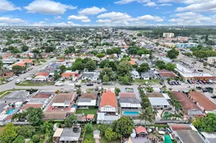 451 E 37th St, Hialeah, FL 33013 - Photo 40