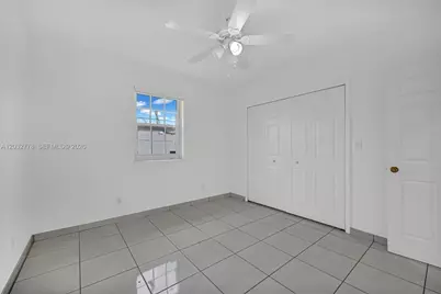 451 E 37th St, Hialeah, FL 33013 - Photo 16
