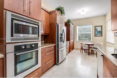 19301 Seneca Ave, Weston, FL 33332 - Photo 12