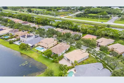 19301 Seneca Ave, Weston, FL 33332 - Photo 34