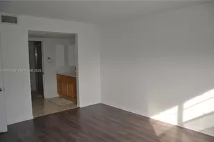 12600 SW 5th Ct, Pembroke Pines, FL 33027 - Photo 6