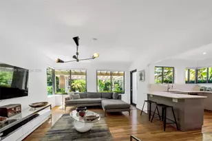 1172 NE 103rd St, Miami Shores, FL 33138 - Photo 4