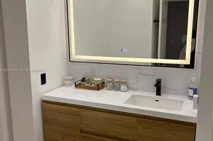 9755 NW 52nd St, Doral, FL 33178 - Photo 18
