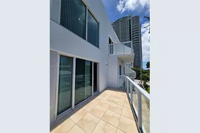 1650 Brickell Ave #206, Miami, FL 33129 - Photo 4