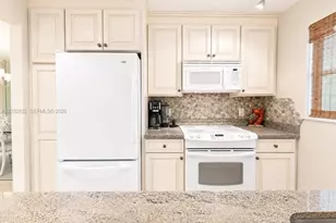 1042 North Dr, Delray Beach, FL 33445 - Photo 6
