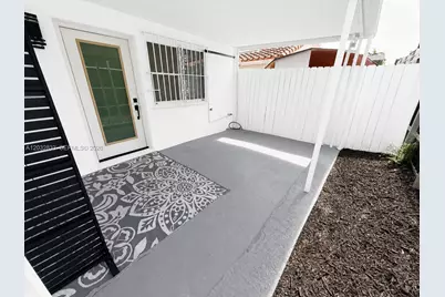 8859 NW 110th Ln #Rear, Hialeah Gardens, FL 33018 - Photo 2