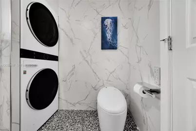 1050 SW 11th St #20L, Hallandale Beach, FL 33009 - Photo 16