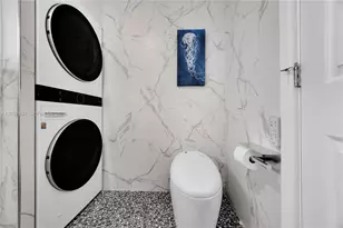 1050 SW 11th St, Hallandale Beach, FL 33009 - Photo 16