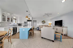 1050 SW 11th St, Hallandale Beach, FL 33009 - Photo 8