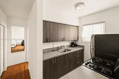7340 Harding Ave #15, Miami Beach, FL 33141 - Photo 4