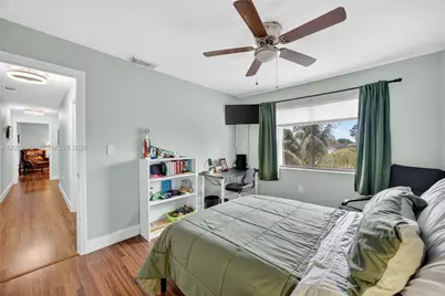 8210 SW 96th Ct, Miami, FL 33173 - Photo 20