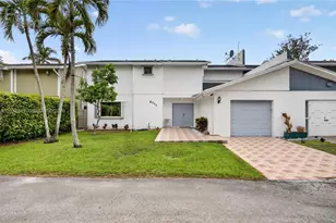 8210 SW 96th Ct, Miami, FL 33173 - Photo 2