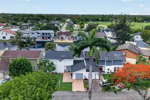 8210 SW 96th Ct, Miami, FL 33173 - Photo 58