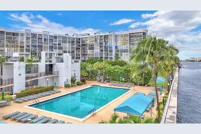 1000 Parkview Dr #229, Hallandale Beach, FL 33009 - Photo 28
