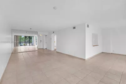 1000 Parkview Dr #229, Hallandale Beach, FL 33009 - Photo 8
