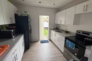 261 NW 139th St, Miami, FL 33168 - Photo 12