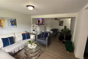 261 NW 139th St, Miami, FL 33168 - Photo 4