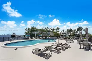 11930 N Bayshore Dr, North Miami, FL 33181 - Photo 18