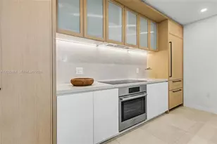 2200 Brickell Ave, Miami, FL 33129 - Photo 2