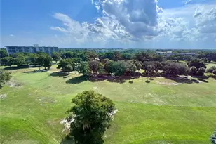 575 Oaks Ln, Pompano Beach, FL 33069 - Photo 16