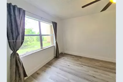 9041 Sunrise Lakes Blvd #106, Sunrise, FL 33322 - Photo 6