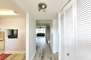 9041 Sunrise Lakes Blvd, Sunrise, FL 33322 - Photo 2
