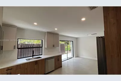 49 Forest Cir, Cooper City, FL 33026 - Photo 8