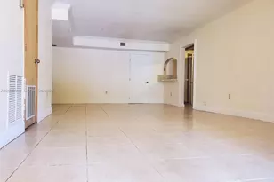 250 NW 107th Ave, Miami, FL 33172 - Photo 2