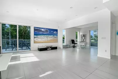 [Address not provided], Hollywood, FL 33019 - Photo 4