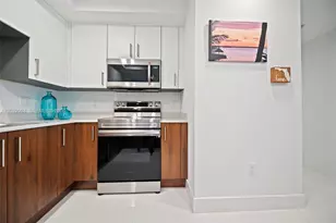10950 NW 82nd St, Doral, FL 33178 - Photo 8