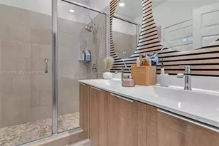 4963 NW 83rd Path, Doral, FL 33166 - Photo 16