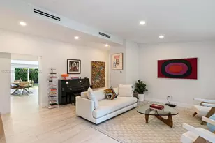 1945 Alamanda Dr, North Miami, FL 33181 - Photo 12