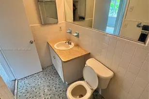 2701 NE 1st St, Pompano Beach, FL 33062 - Photo 8