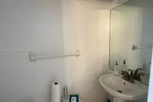 16682 Hemingway Dr, Weston, FL 33326 - Photo 12